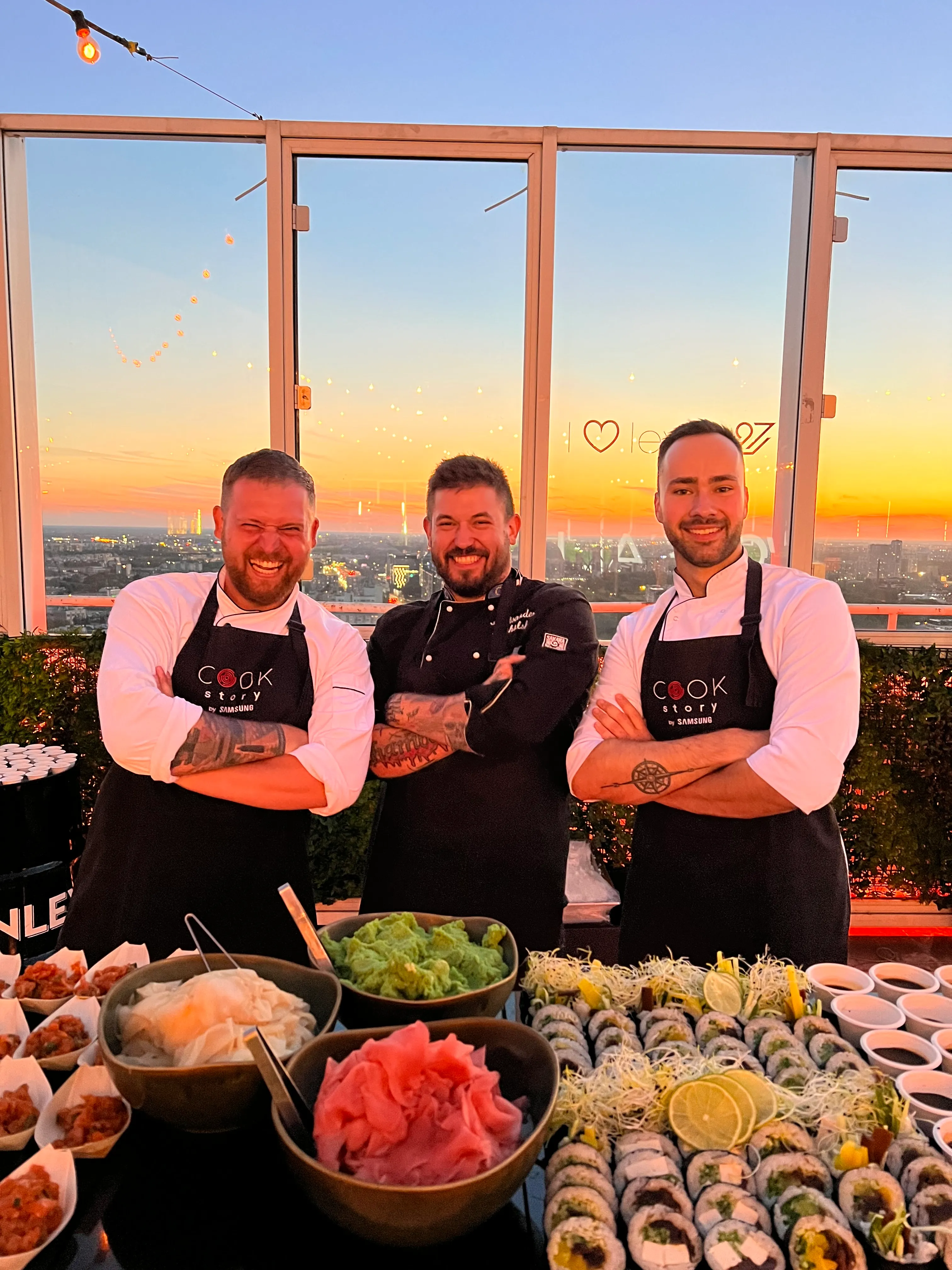 Rooftop sushi dinner — Warszawa
